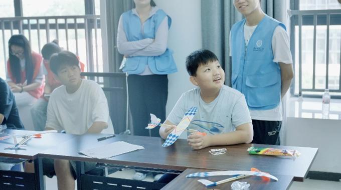【暑期社会实践】橡筋储能启航模 实操研学探长空